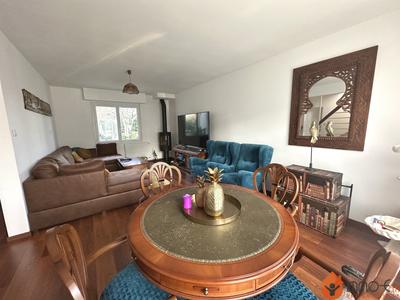 Maison - 142 m² - 6 pièces