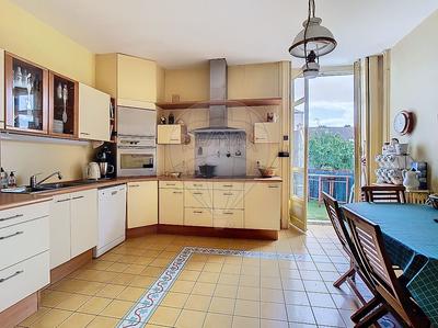 Appartement - 265 m² - 8 pièces