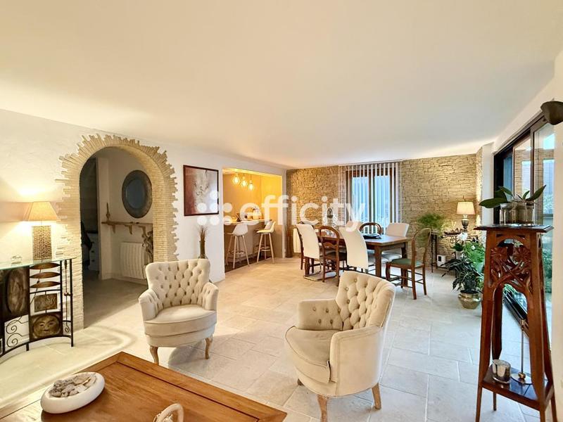 Maison - 138 m² - 6 pièces