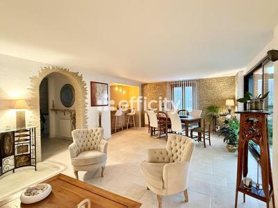 Maison - 138 m² - 6 pièces