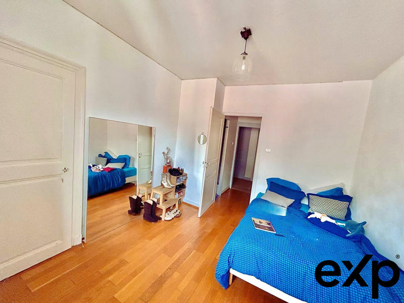 Appartement - 149 m² - 5 pièces