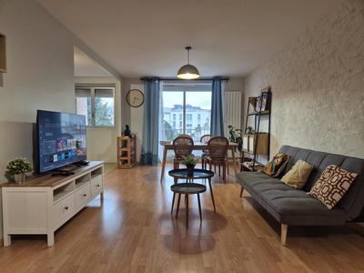 Appartement - 79 m² - 3 pièces