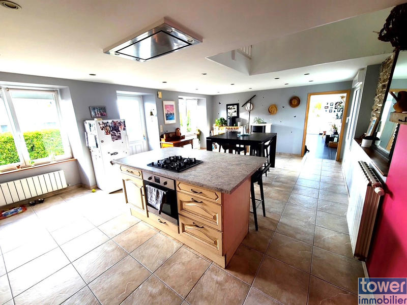 Maison - 157 m² - 6 pièces