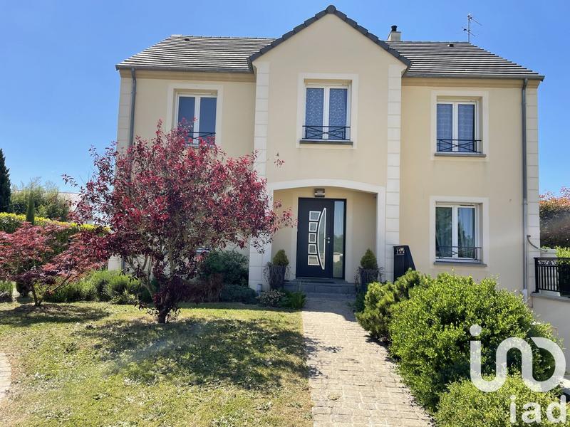 Maison - 216 m² - 8 pièces