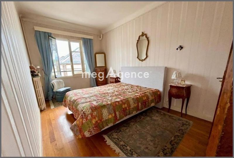 Maison - 184 m² - 8 pièces