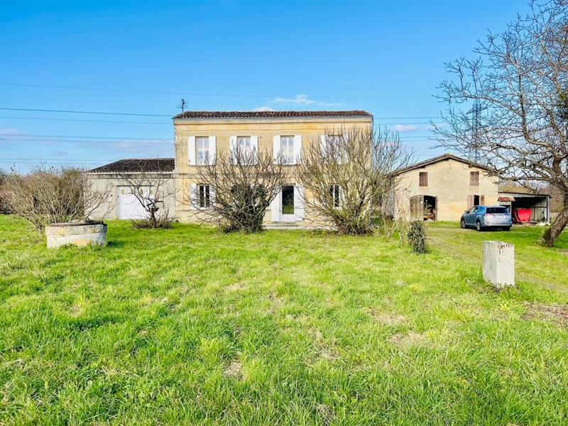 Maison en pierre - 120 m² - 8 pièces