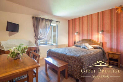 Propriété - 500 m² - 25 pièces