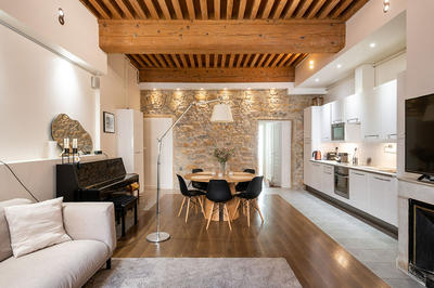 Appartement - 90 m² - 4 pièces