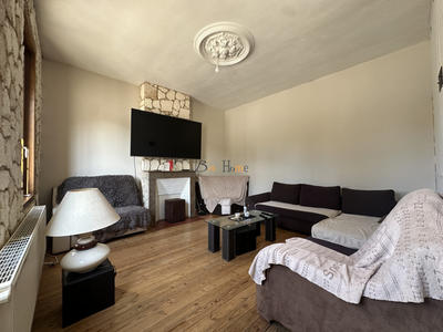 Maison - 203 m² - 5 pièces