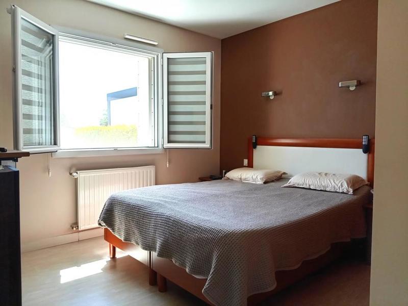 Propriété - 109 m² - 6 pièces