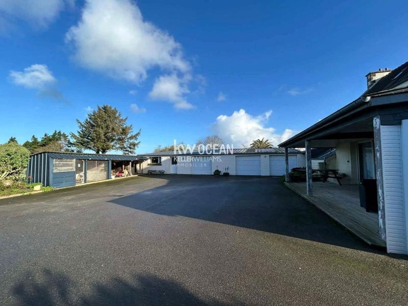 Maison - 183 m² - 7 pièces