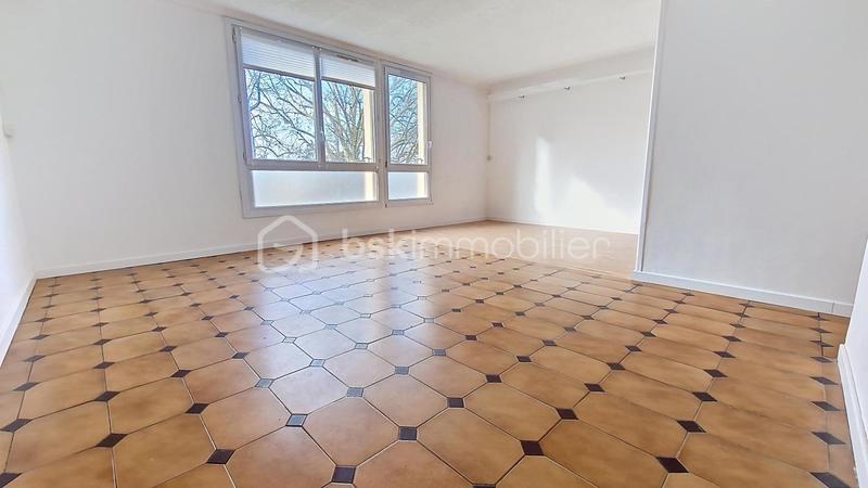 Appartement - 64 m² - 4 pièces