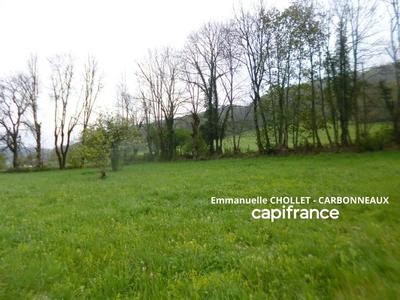Terrain constructible - 1 200 m²