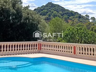 Villa - 206 m² - 6 pièces