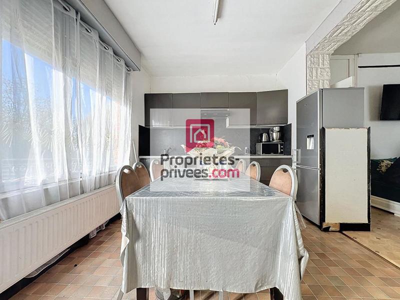 Maison - 90 m² - 5 pièces