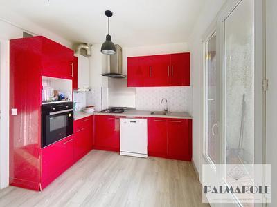 Appartement - 85 m² - 4 pièces