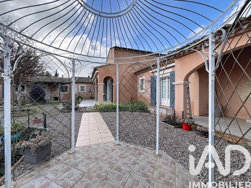 Maison - 136 m² - 4 pièces