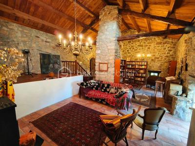 Maison en pierre - 250 m² - 9 pièces