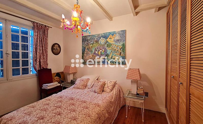 Maison en pierre - 160 m² - 8 pièces