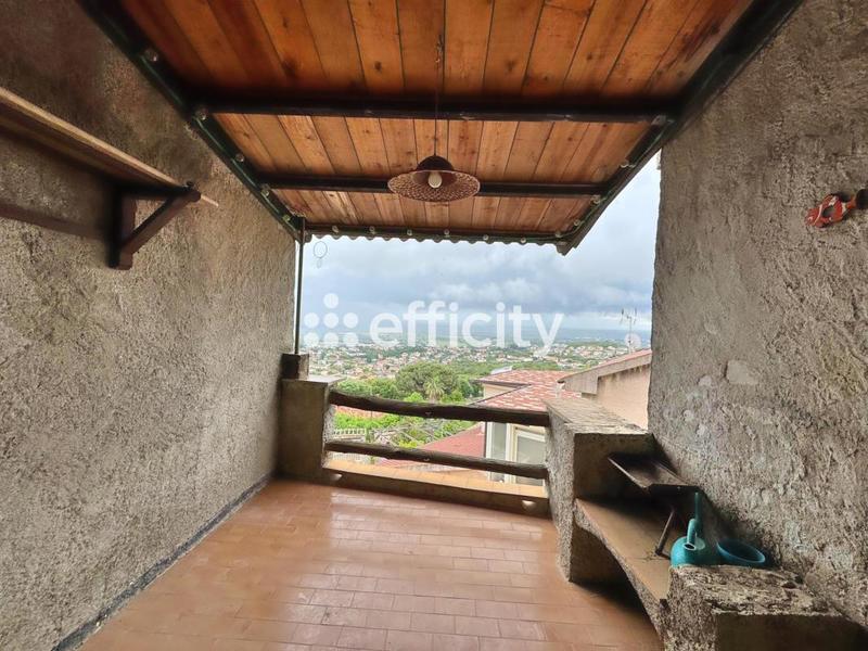 Maison - 107 m² - 5 pièces