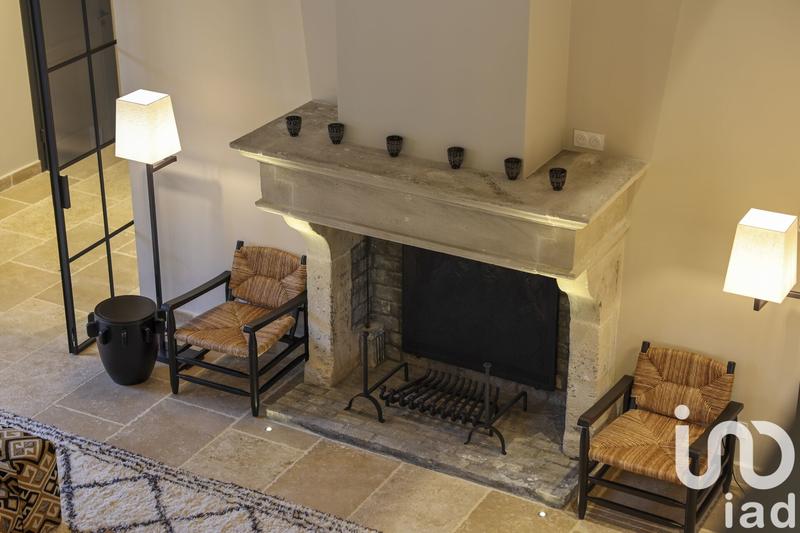 Maison - 425 m² - 8 pièces