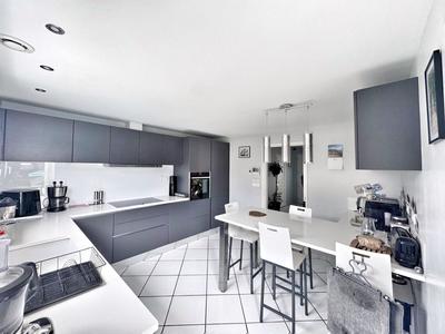 Maison - 161 m² - 6 pièces