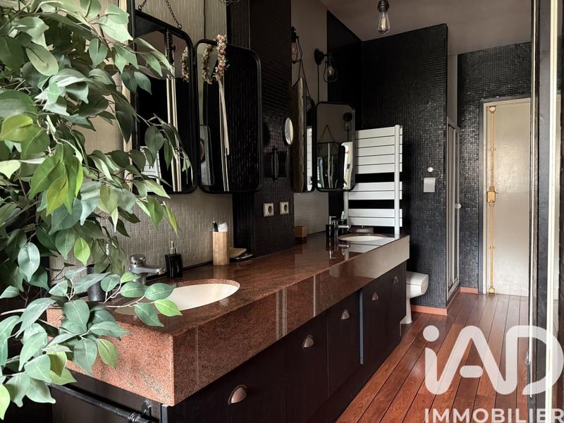 Maison - 291 m² - 12 pièces