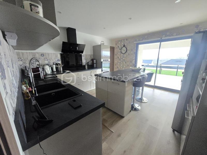 Pavillon - 130 m² - 5 pièces