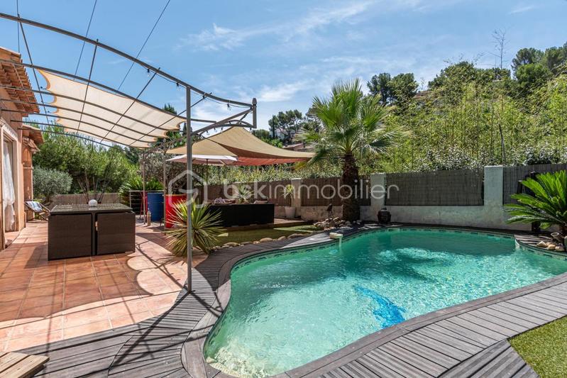 Maison - 125 m² - 6 pièces