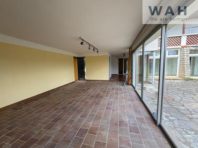 Maison - 276 m² - 8 pièces