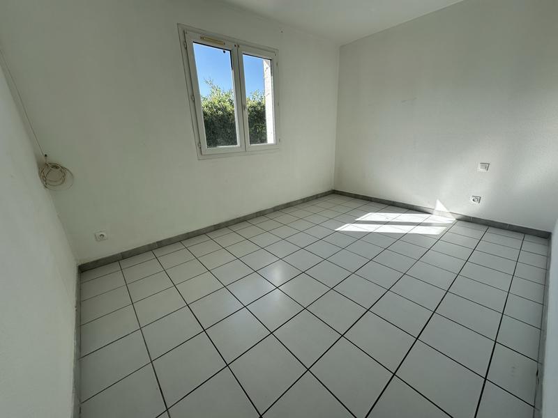 Villa - 100 m² - 5 pièces