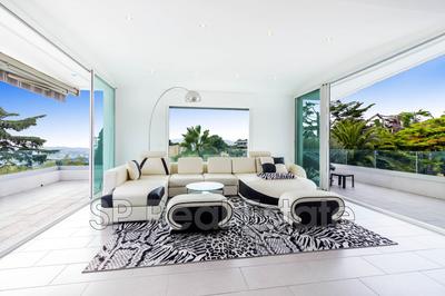 Villa - 265 m² - 6 pièces