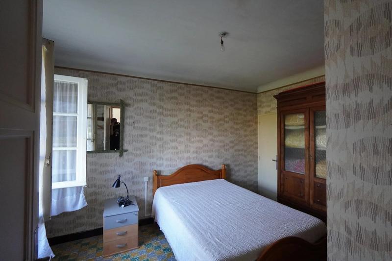 Maison - 240 m² - 11 pièces