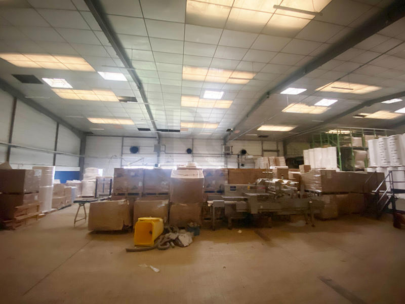 Local d'activité / Entrepôt - 1 465 m² - 1 pièce