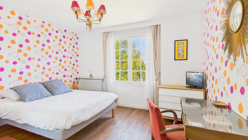 Maison - 278 m² - 10 pièces