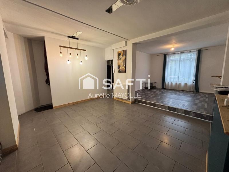 Maison - 99 m² - 5 pièces