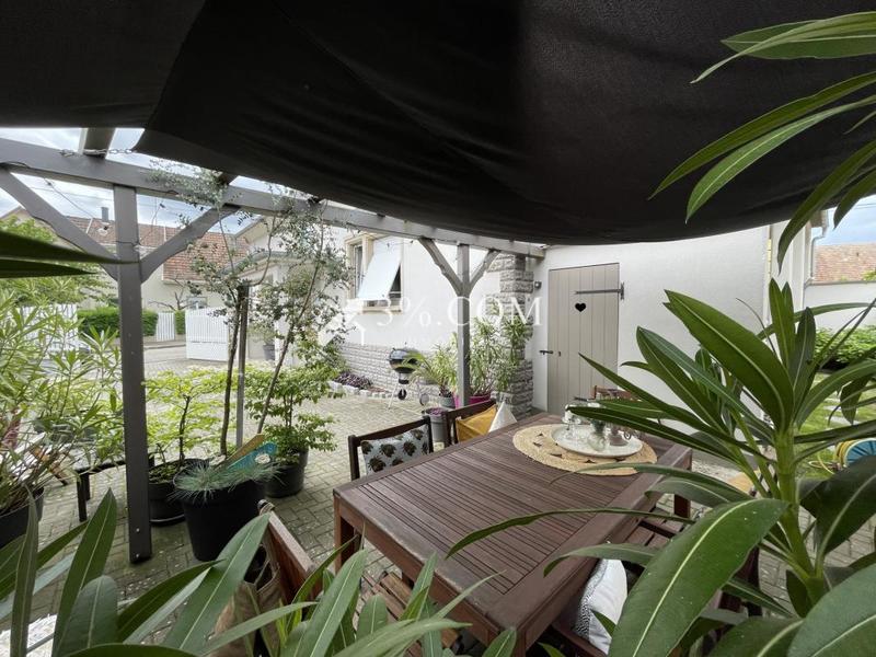 Maison de maîtres - 174 m² - 7 pièces