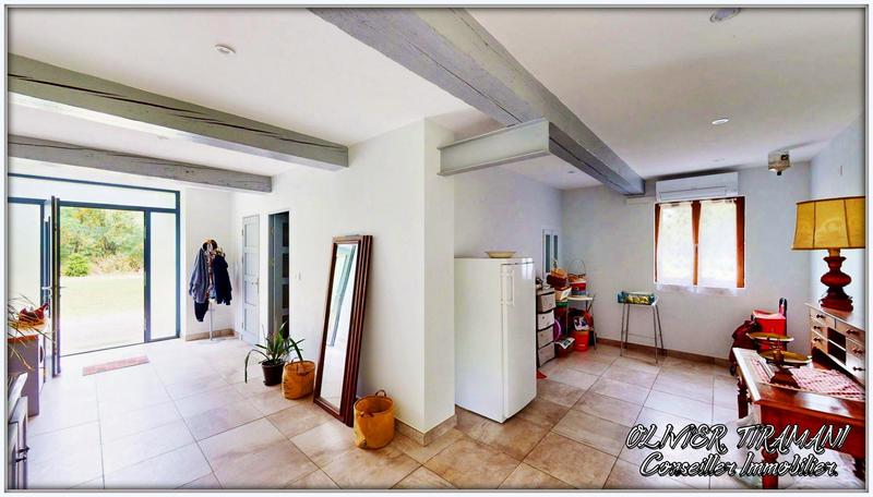 Villa - 160 m² - 8 pièces