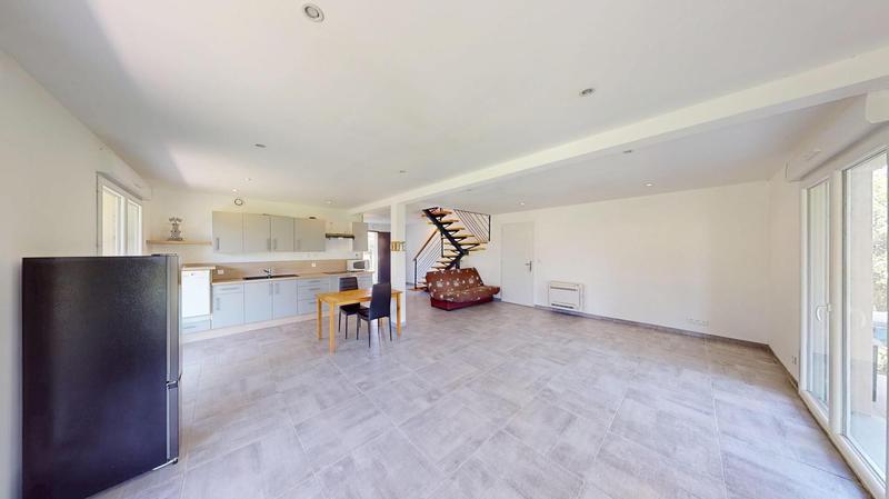 Maison - 115 m² - 4 pièces