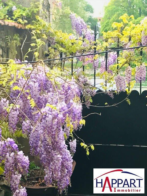 Maison - 230 m² - 10 pièces