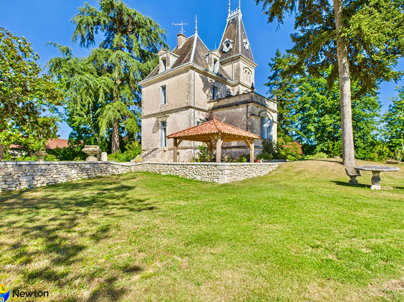 Demeure - 400 m² - 10 pièces