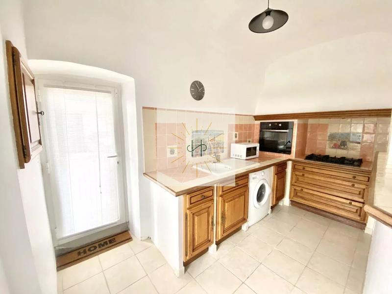 Mas - 266 m² - 10 pièces