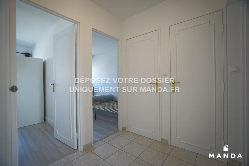 Chambre - 13 m² - 5 pièces