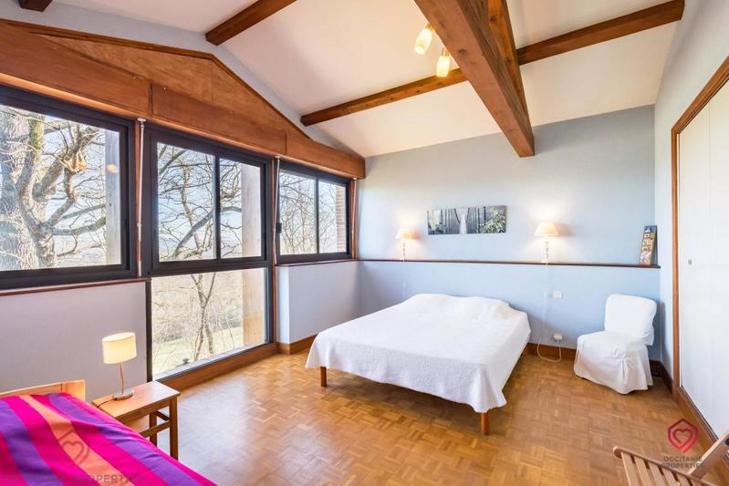 Propriété - 223 m² - 10 pièces