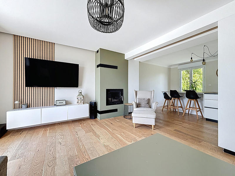 Maison - 136 m² - 6 pièces