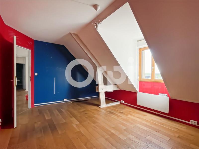 Maison - 209 m² - 6 pièces