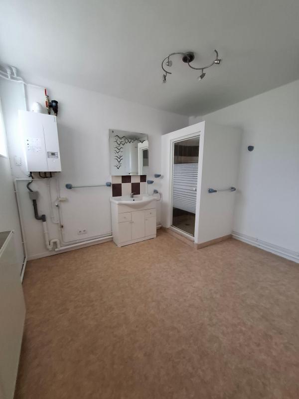 Appartement - 96 m² - 2 pièces