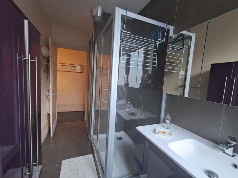 Appartement - 169 m² - 6 pièces