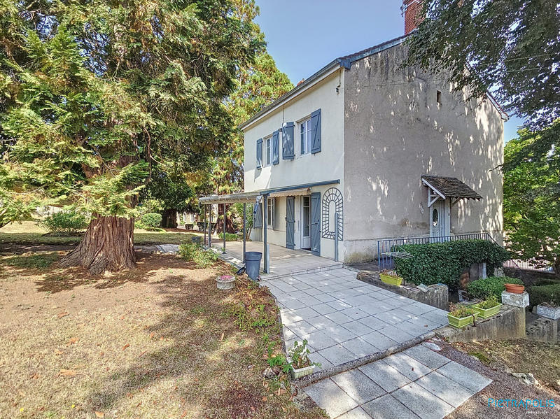 Maison - 135 m² - 7 pièces