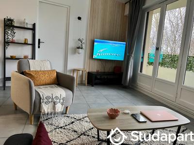 Chambre - 10 m² - 1 pièce